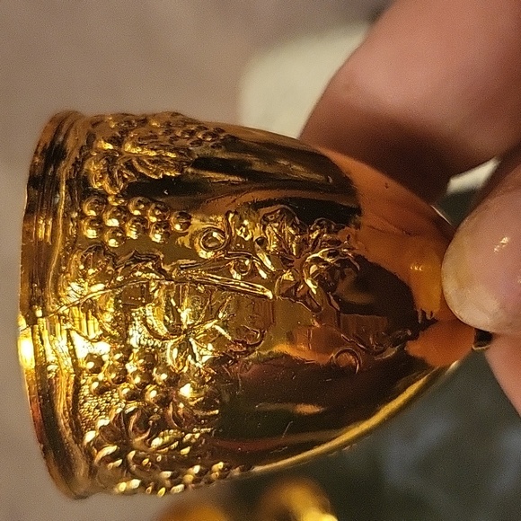 RESERVED FOR DOH! Vintage gold plated Mini altar chalice/goblet - Picture 5 of 5